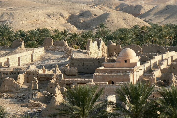Voyage à Travers le Temps : De l'Islam Ancien à la Rome Impériale (Kairouan, El Jem & Monastir)